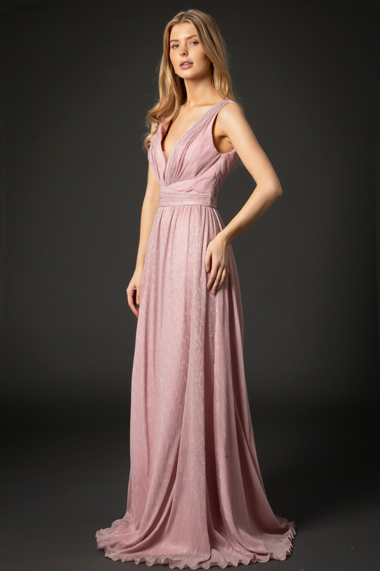 V-NECK, SLEEVELESS, BACKLESS, SHEATH DRESS