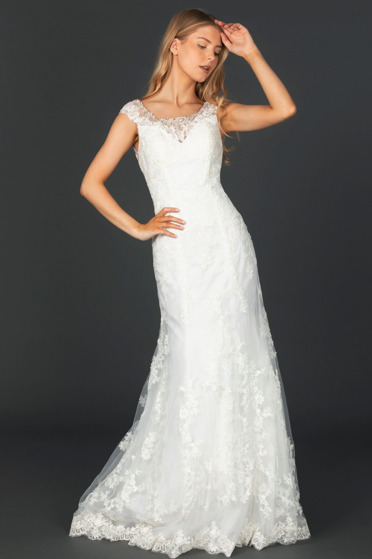 BATEAU NECK, CAP SLEEVE, TRUMPET