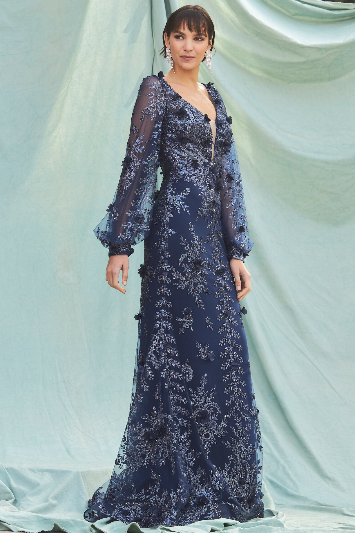 LONG SLEEVES, V-NECK, SHEATH