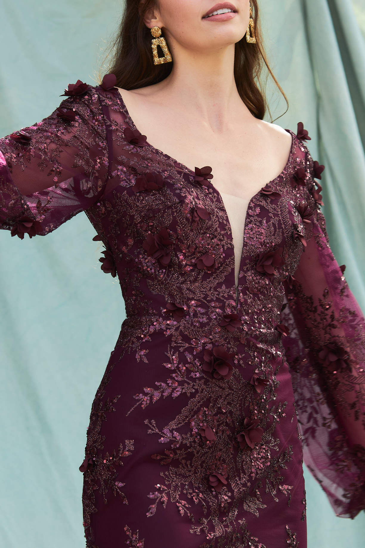 LONG SLEEVES, V-NECK, SHEATH