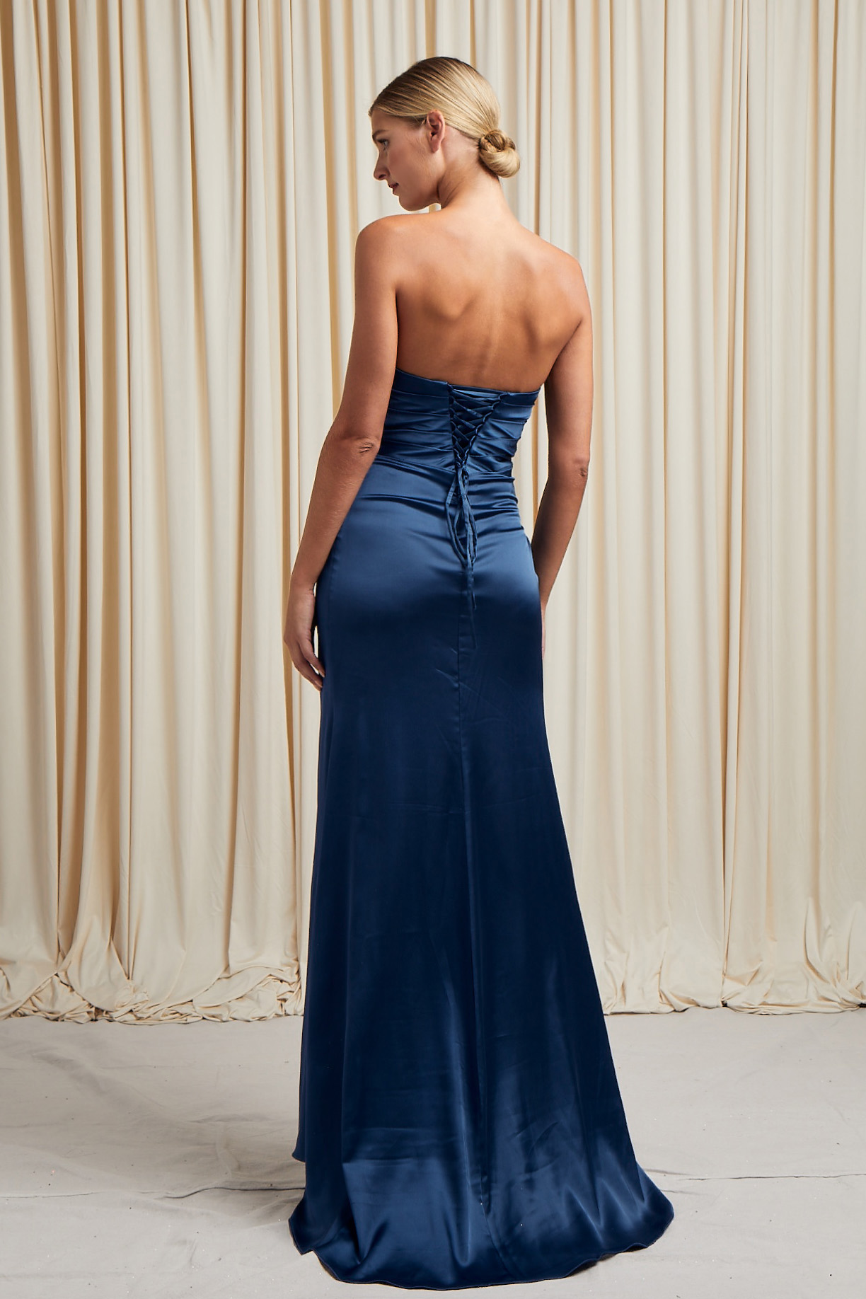 STRAPLESS, V-NECK, SHEATH, SLIT, LACE UP BACK