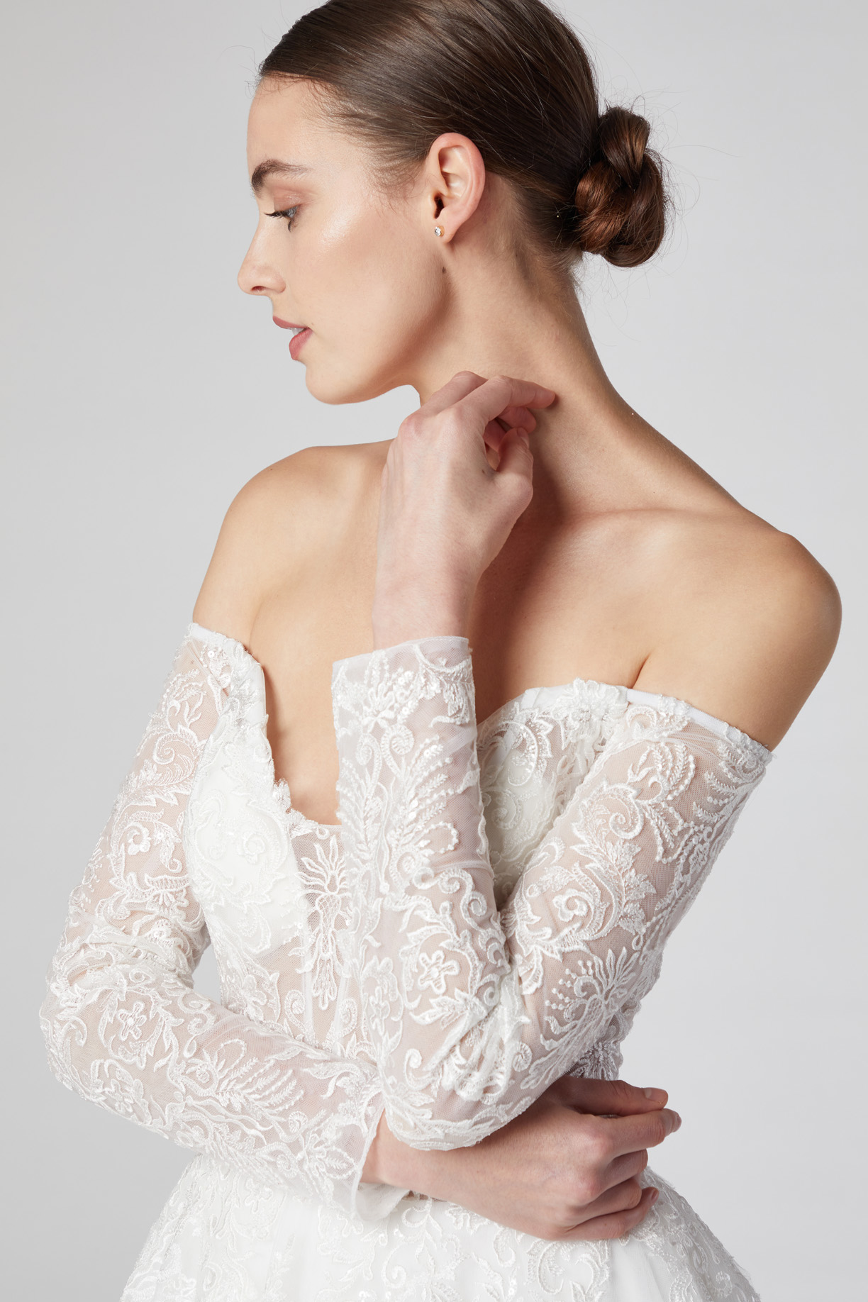 OFF SHOULDER SLEEVE BALL GOWN