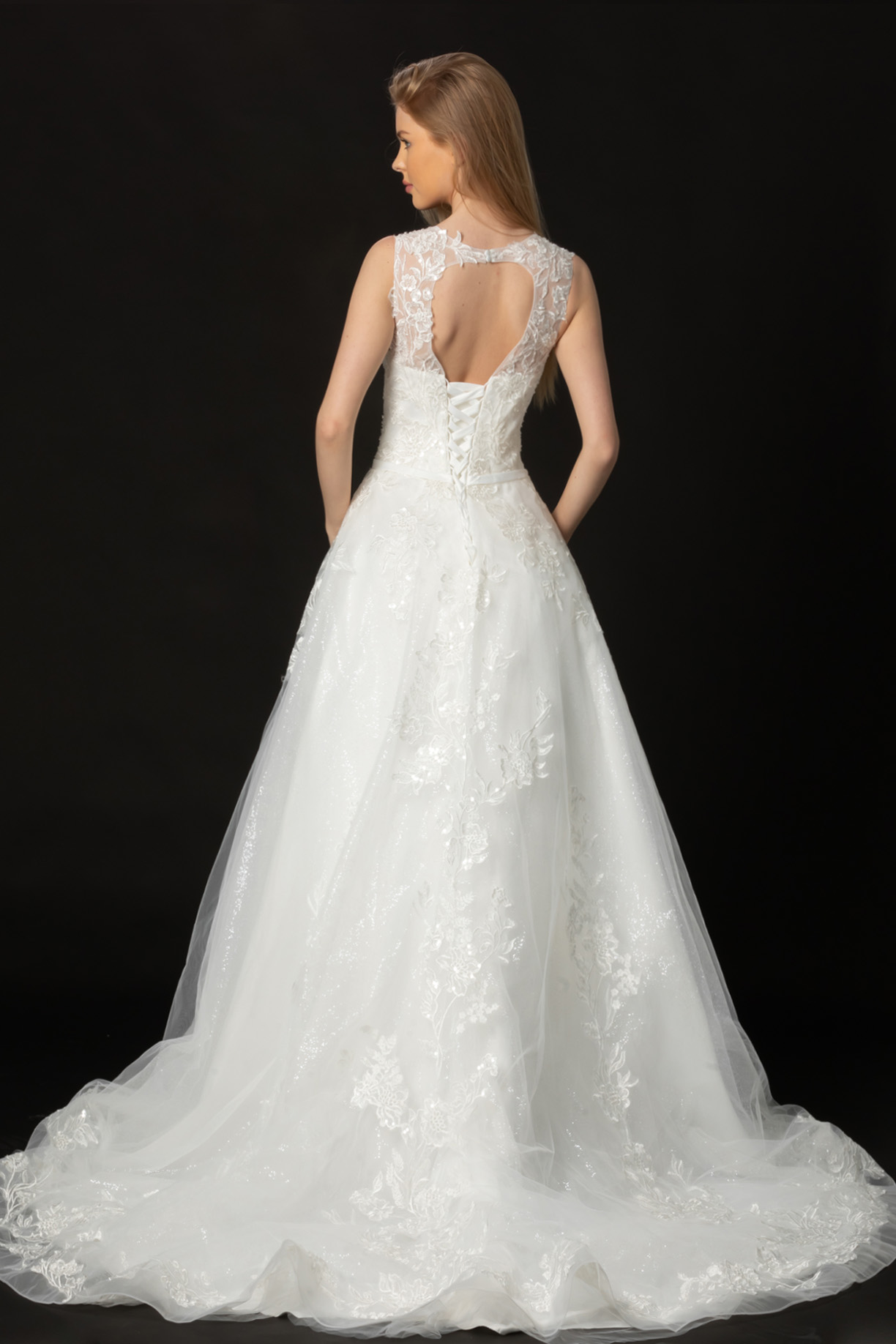 SLEEVELESS, SWEETHEART, BALLGOWN