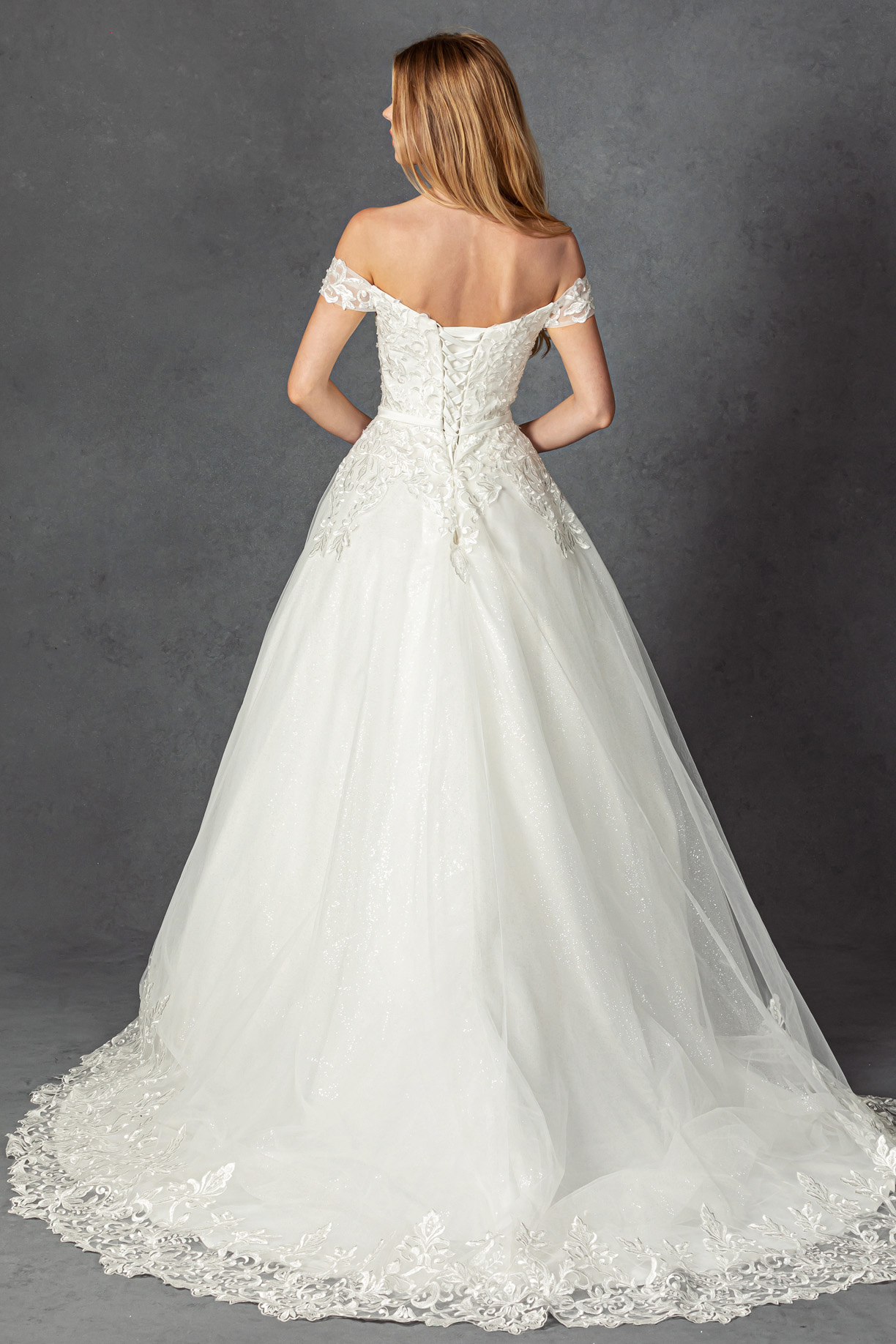 OFF SHOULDER, SWEETHEART, BALLGOWN