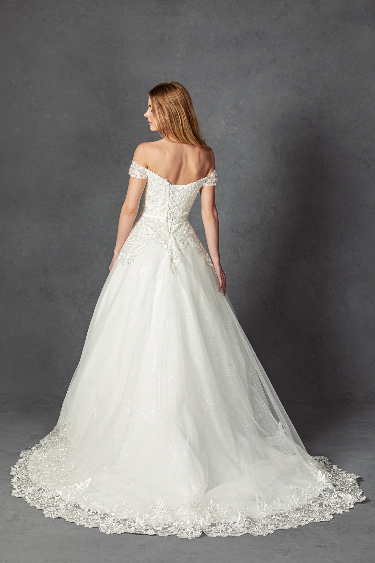 OFF SHOULDER, SWEETHEART, BALLGOWN
