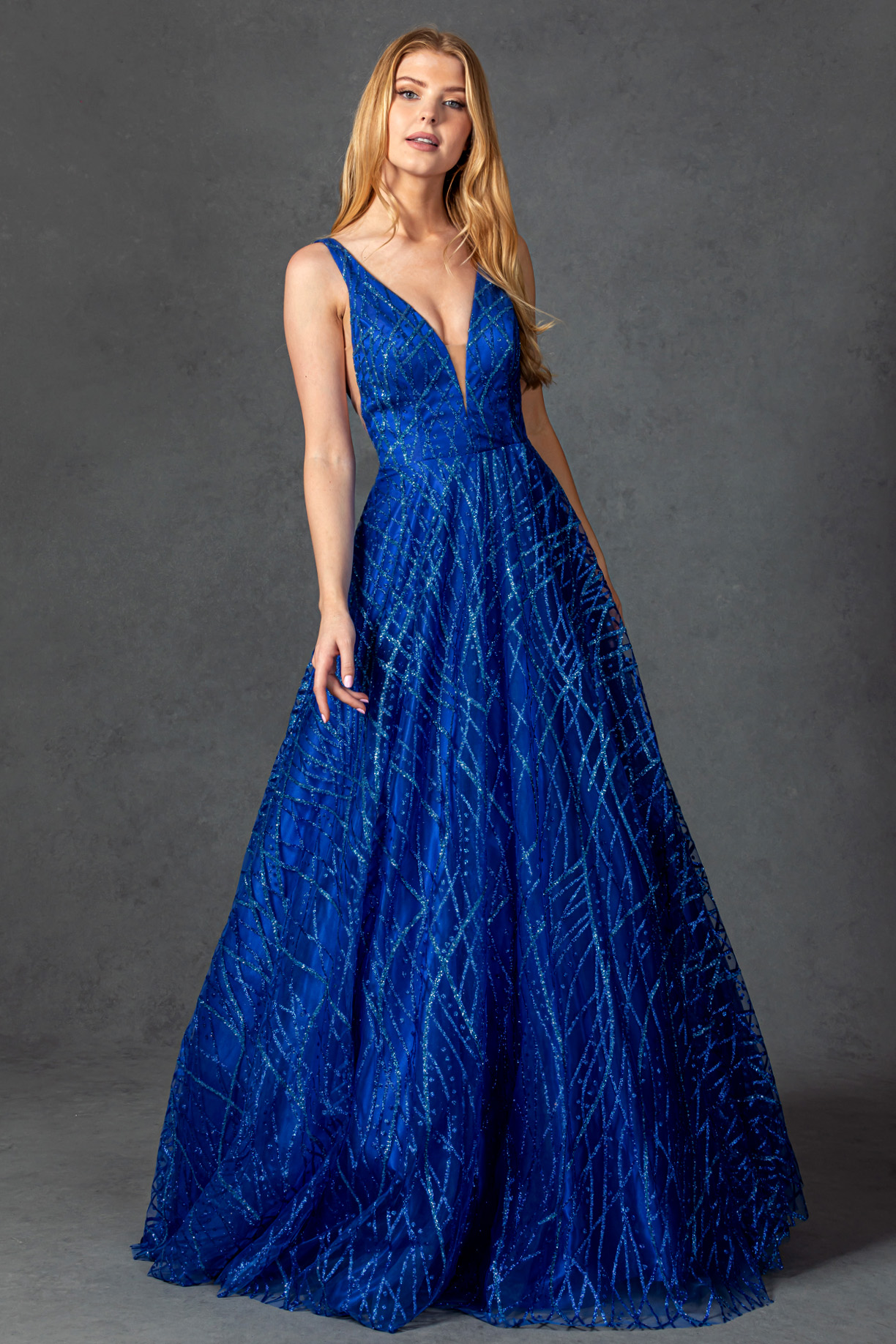 SHOULDER STRAPS, V-NECK BALL GOWN