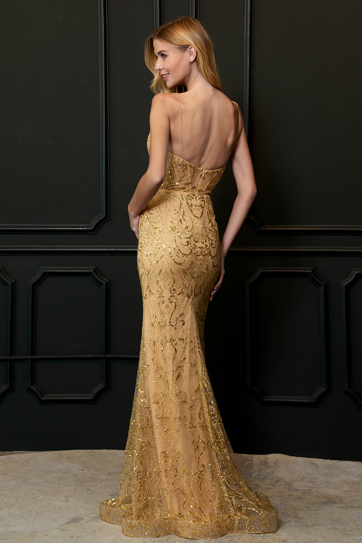 SLEEVELESS, V-NECK, SHEATH