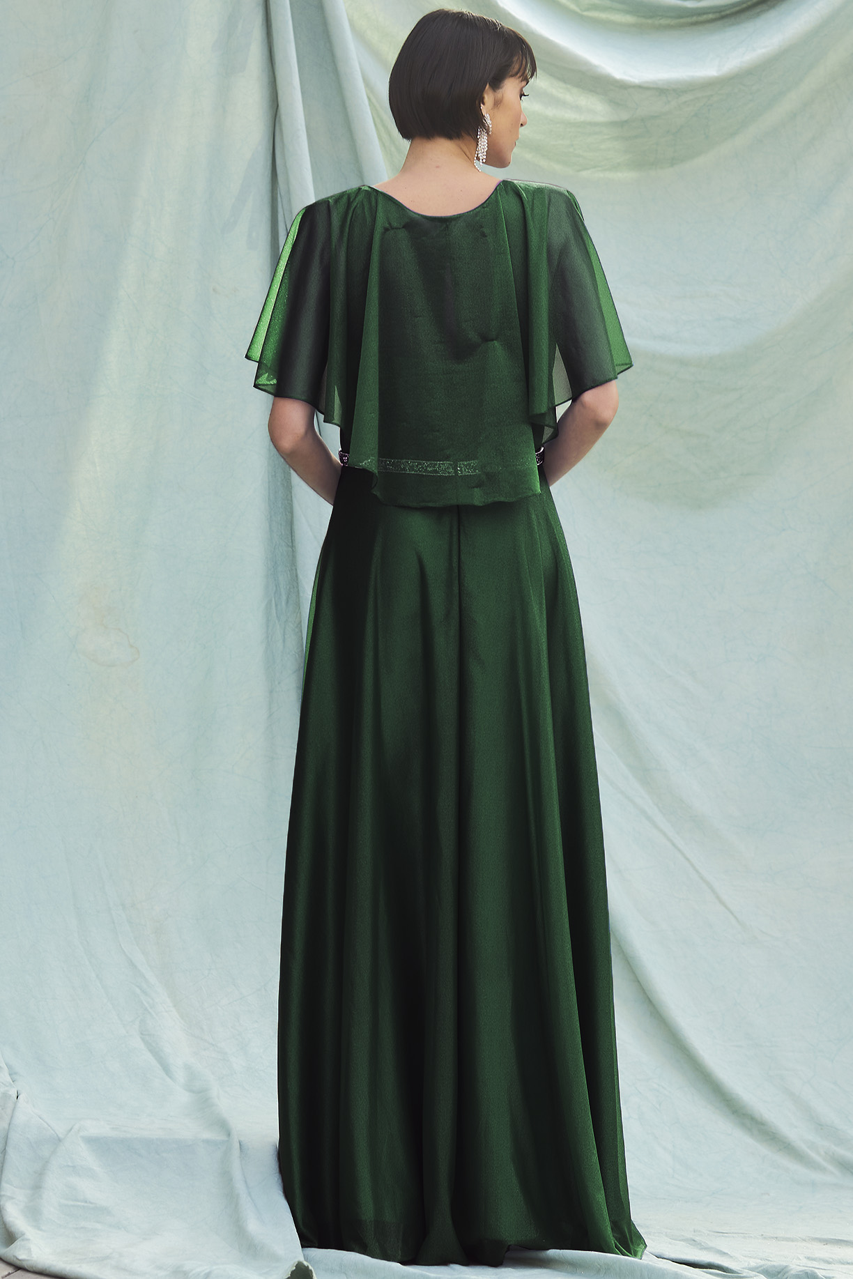 V-NECK, SHORT SLEEVE, SHEATH, CAPE