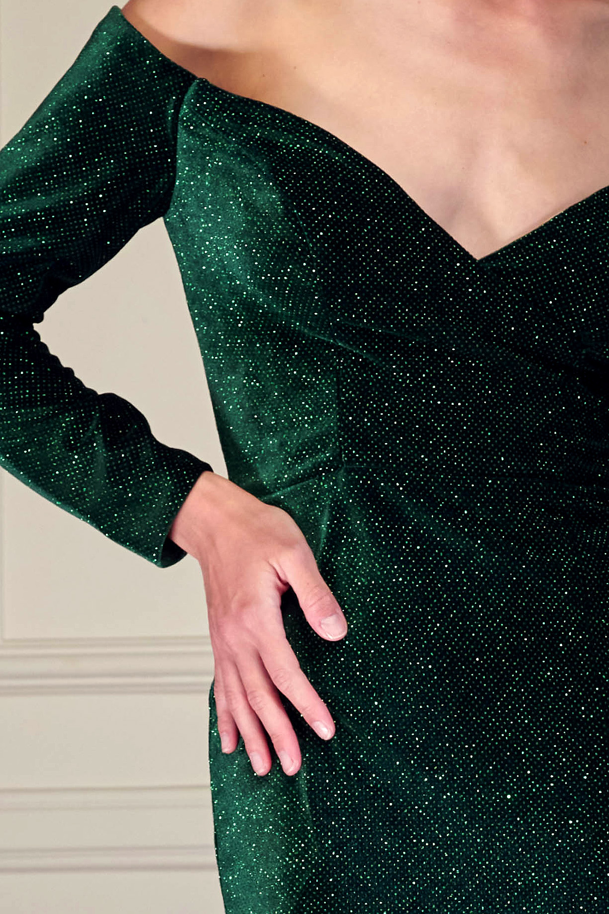 LONG SLEEVE, OFF-SHOULDER, SWEETHEART, SHEATH, SLIT