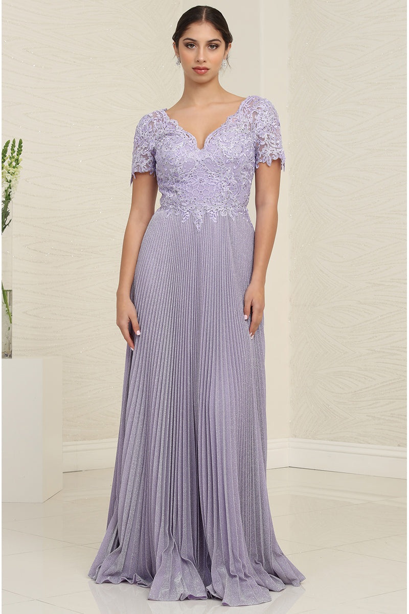 MQ1902-26 | Short Sleeve Lace Top Pleated Curvy Dress