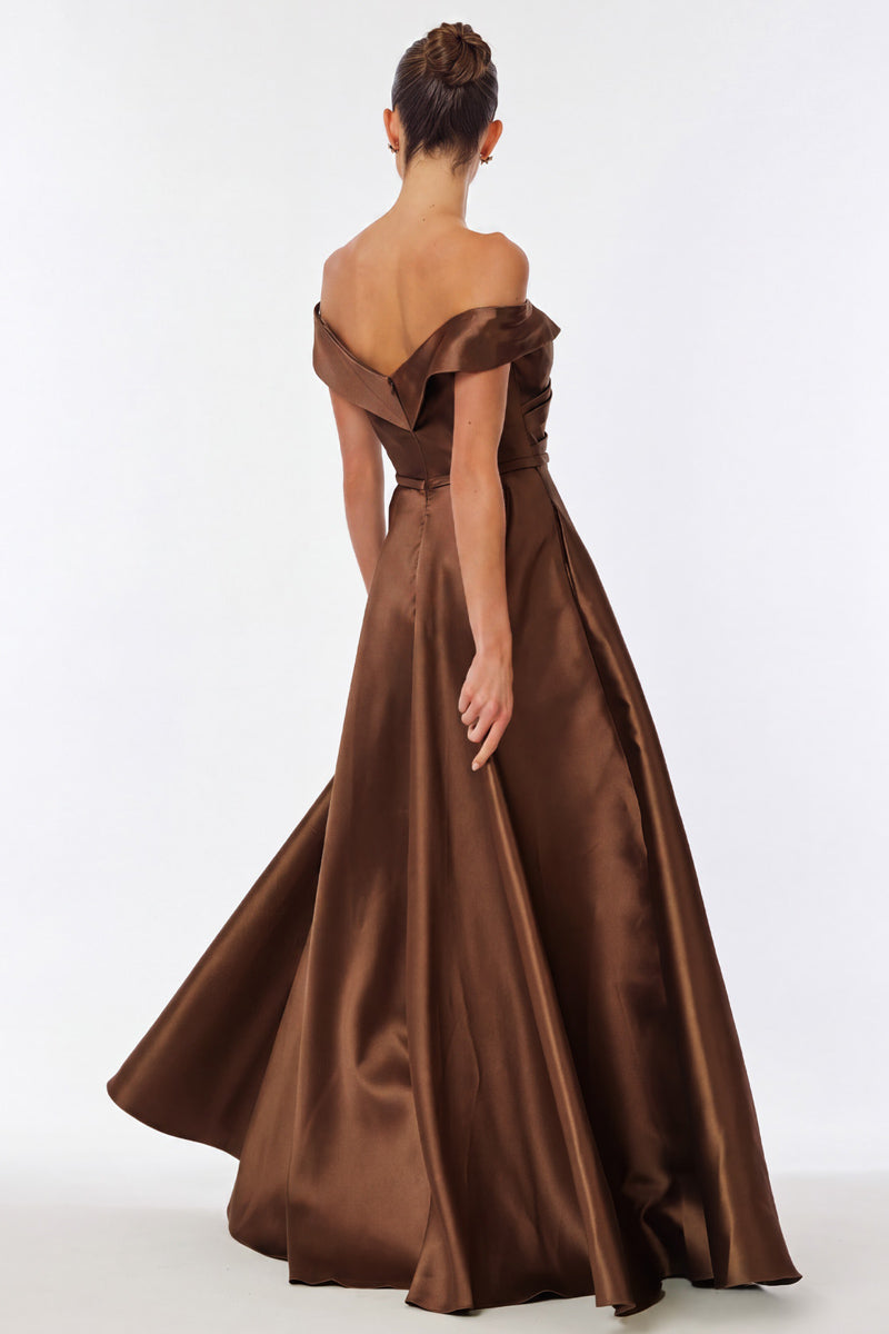 21-TR26344 | Off Shoulder, Sweetheart Neck, A Line Gown