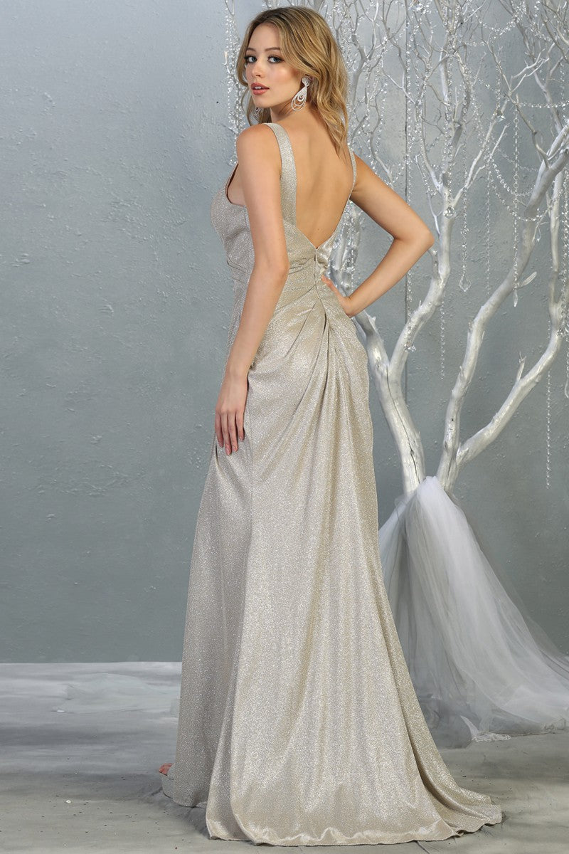 MQ1768-20_Champagne_4869958