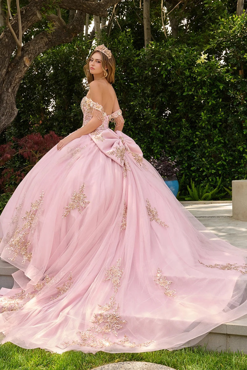 433-849-Q_Blush_5970777