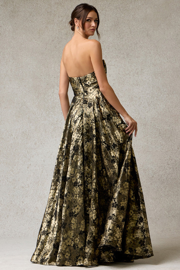AN2504-JACQ_BlackGold_4927834