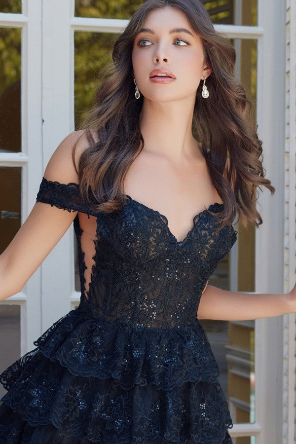 R877-Tier_Black_4896141