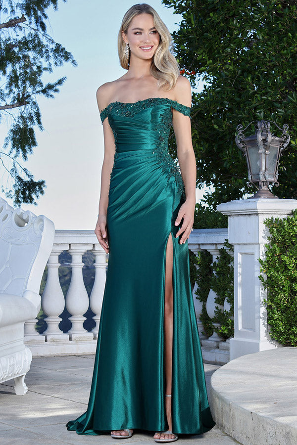 143-371-LF_Emerald_5397534