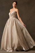 AN2542-LA_Champagne_5403460