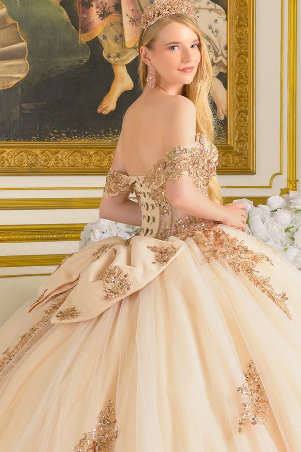 433-816-Q-BOW_Champagne_5020954