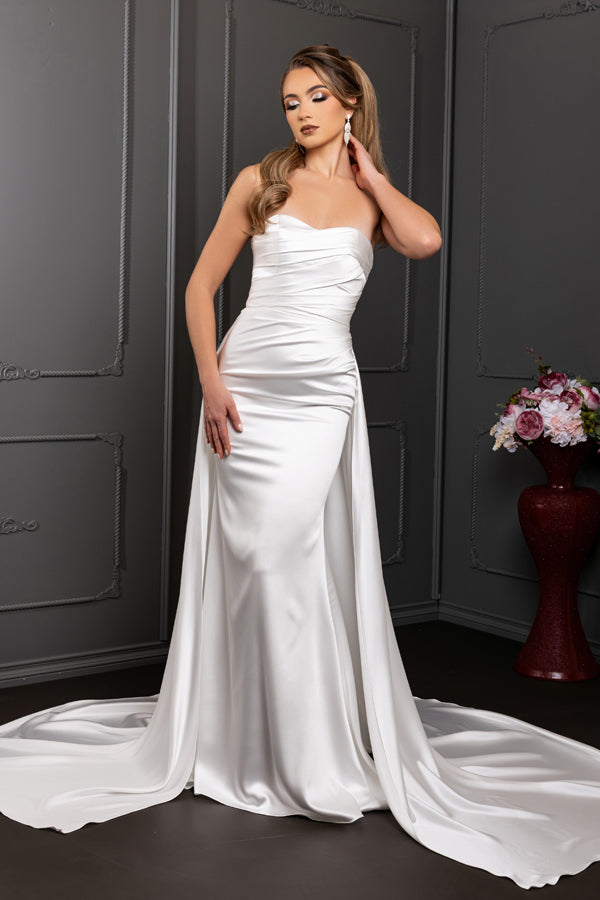 RQ8238_Ivory_5509912