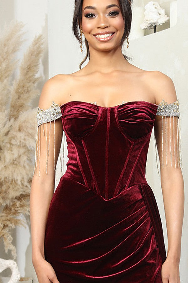 RQ8033-Vlvt_Burgundy_4888465