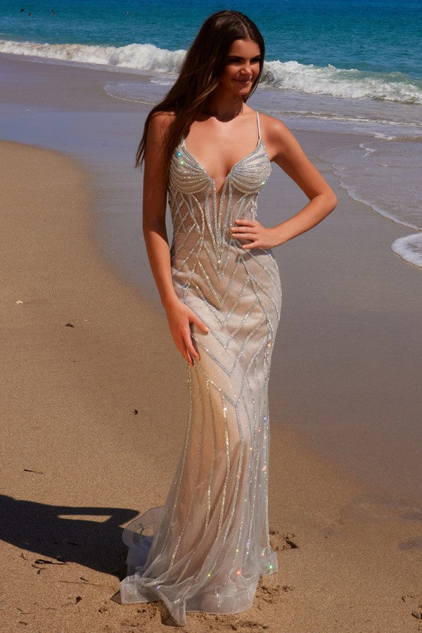 C1632-01-22_SilverNude_4902950