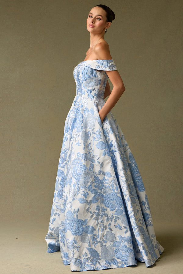 AN26033-JACQ_IceBlue_5567389