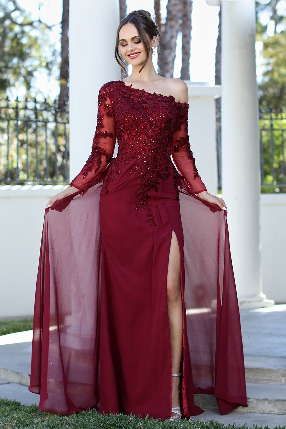 143-245-24-Aymmetric_Burgundy_4904086
