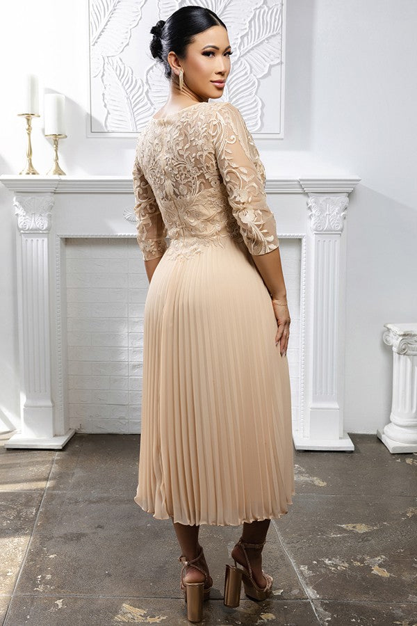 MQ2189-5X-MoB_Champagne_4911363