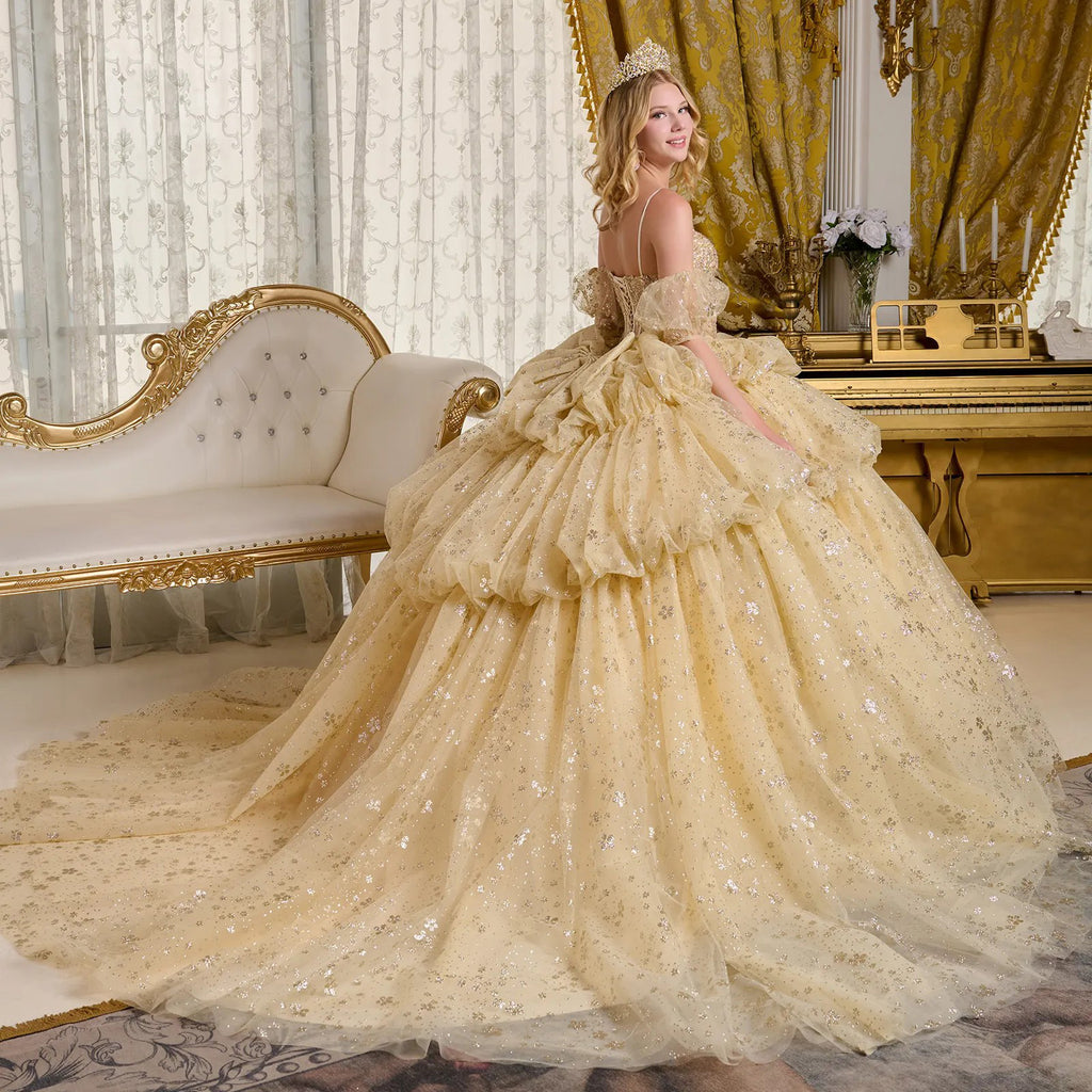 433-646-Q-BOW_Champagne_4940838