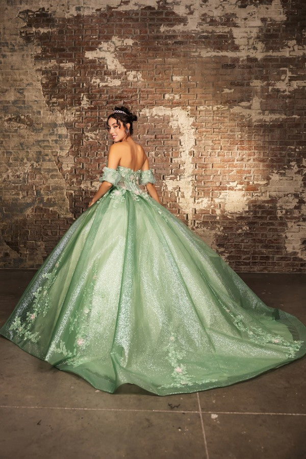 LK245-20_Tiffany_4899635