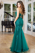 143-091-02-28_Emerald_4876936