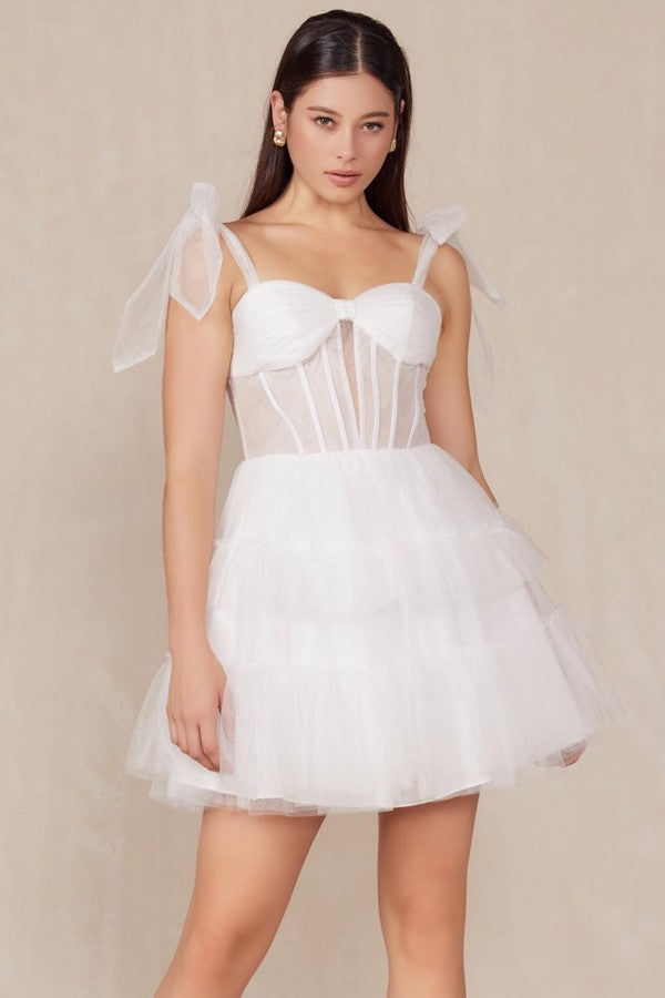 Y858_White_4896377