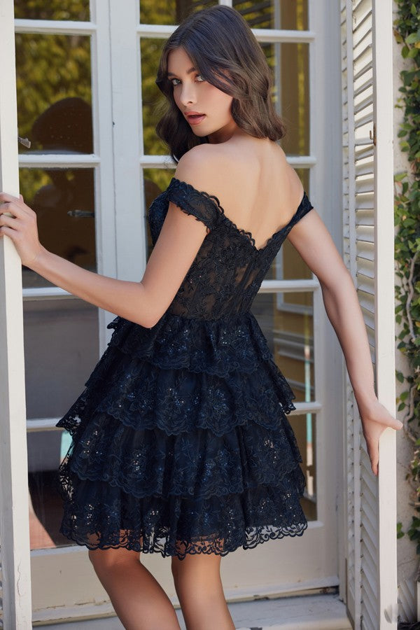 R877-Tier_Black_4896139