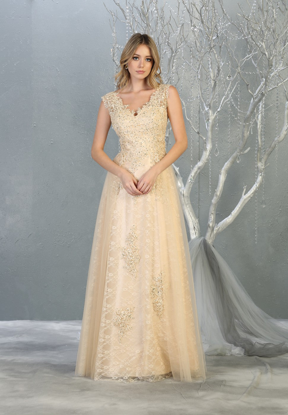 MQ1799-26_Champagne_4862627