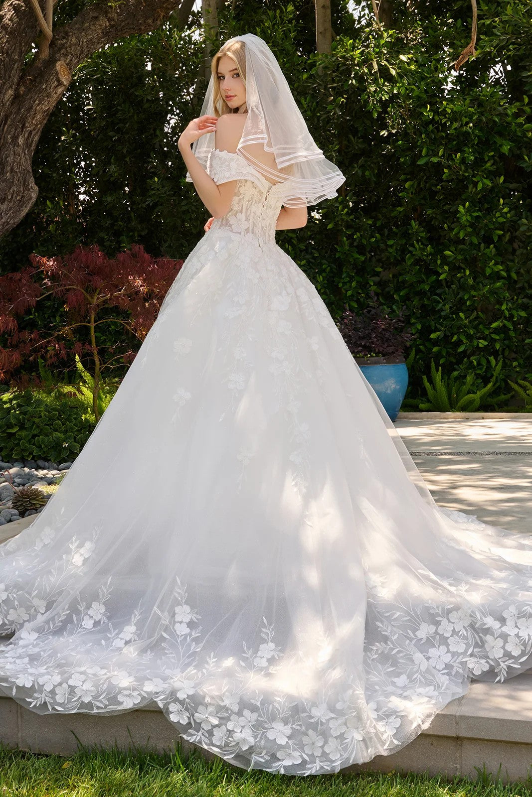 433-845-W_OffWhite_5982848