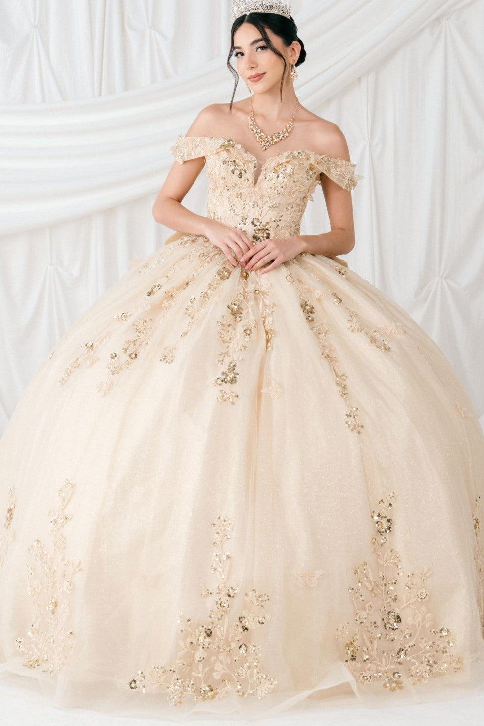 8111J-Q_Champagne_5997332