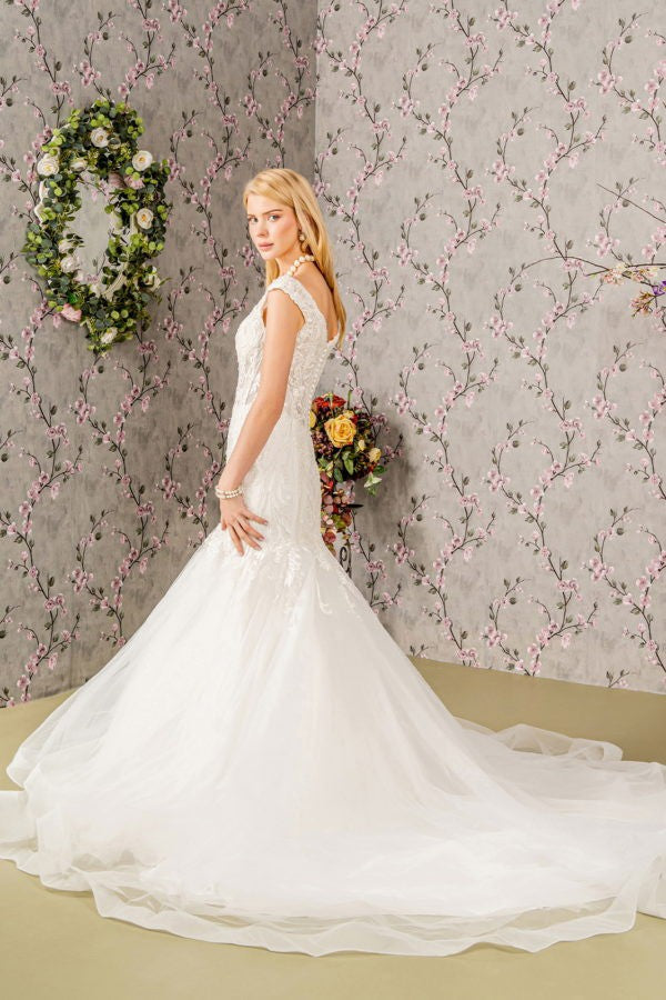 433-490_Ivory_4888055