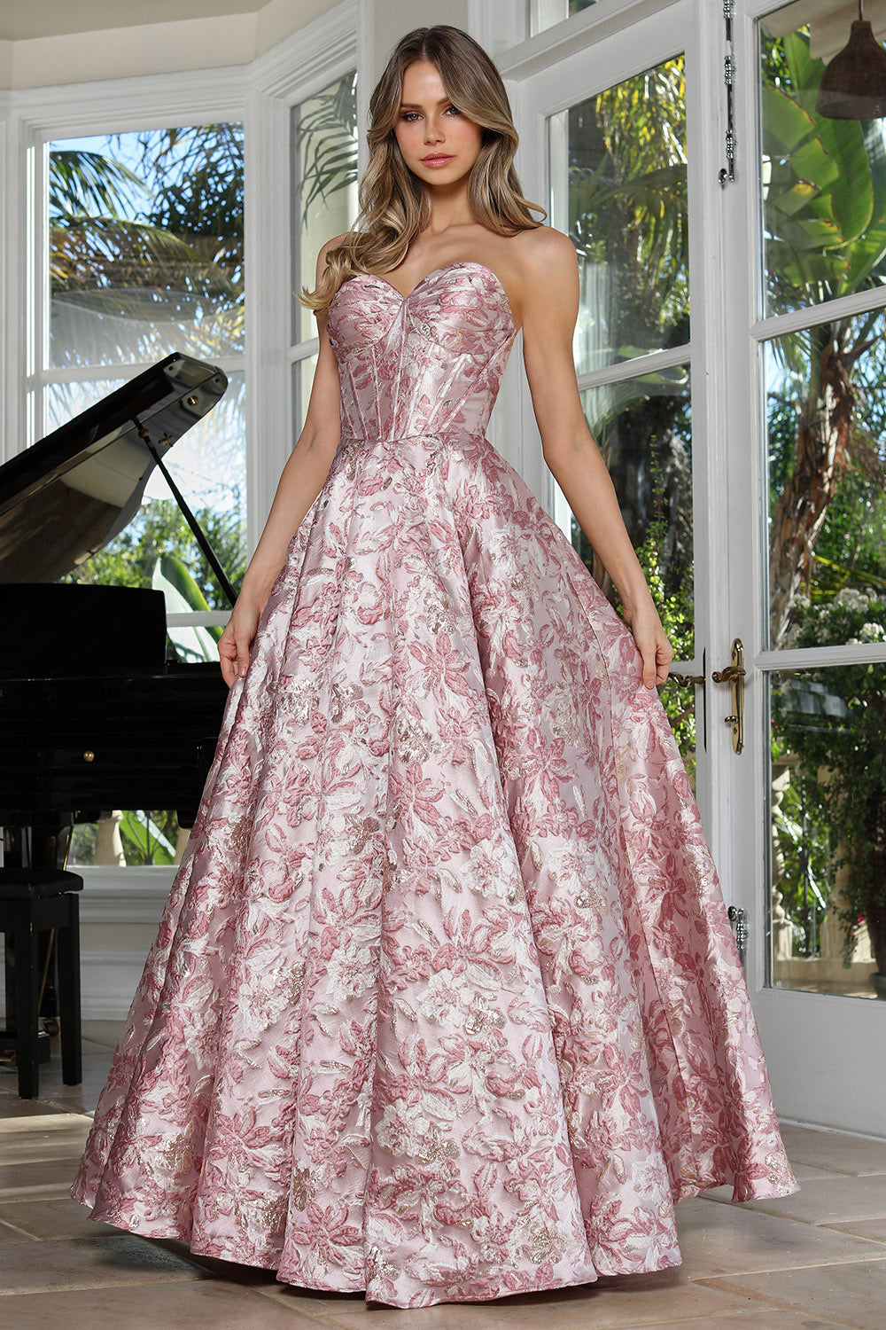 143-385-JACQ_Rose_5418190