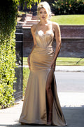 458-455-4X-LF_Champagne_5636418