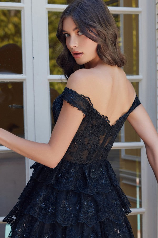 R877-Tier_Black_4896142