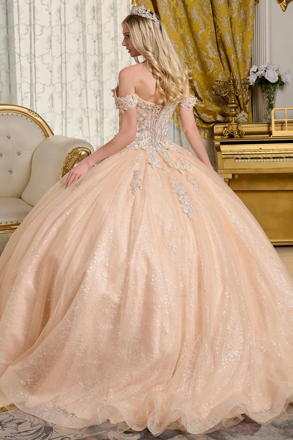 433-630-Q_Champagne_4939477