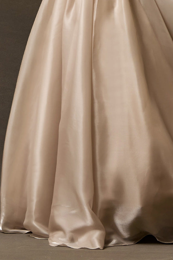 AN2542-LA_Champagne_5403467