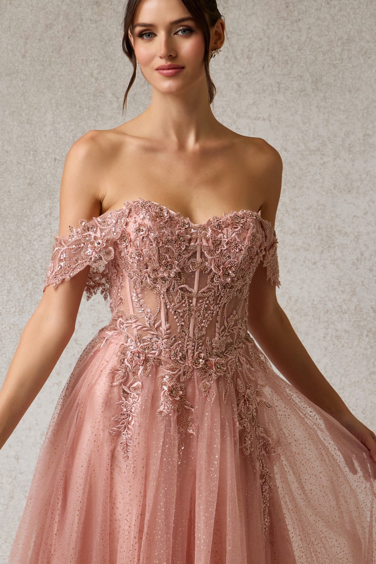 EM5606-LA_Blush_5455693