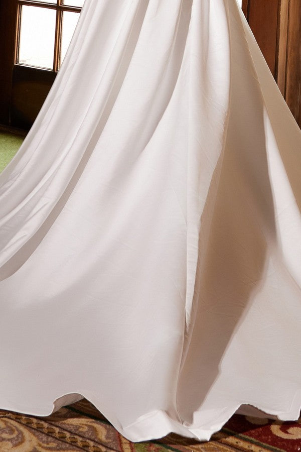 JE1016_White_4902342