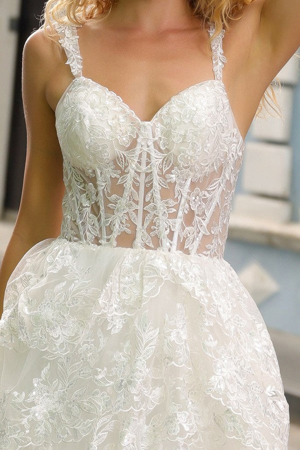 T1335-Tier_White_4889765