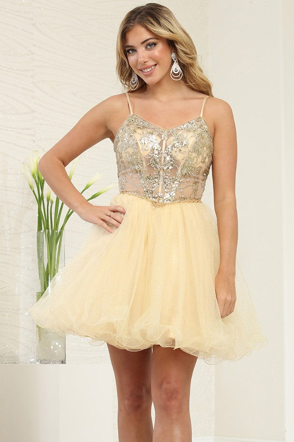 MQ2082_Champagne_4895686