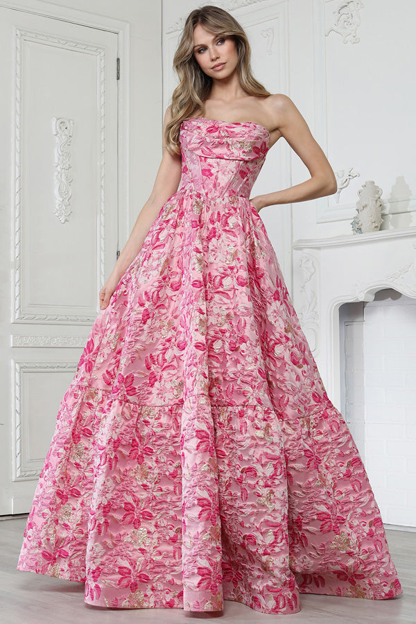 143-384-JACQ_Rose_5359762