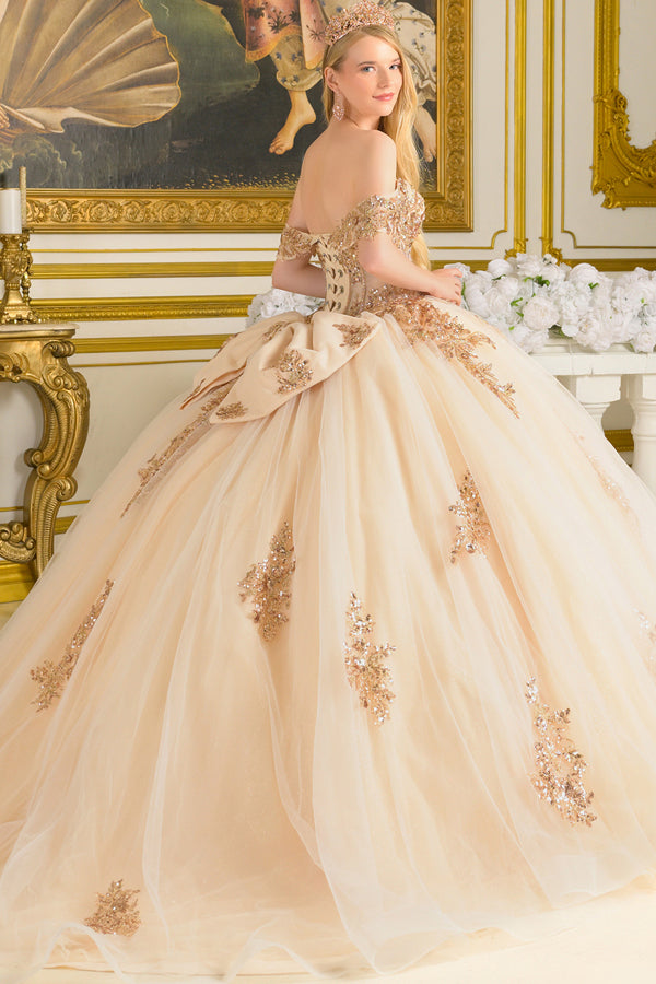 433-816-Q-BOW_Champagne_5020950