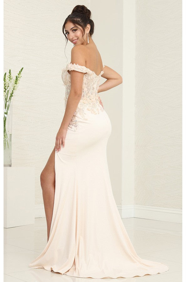RQ8110-20_Champagne_4899980