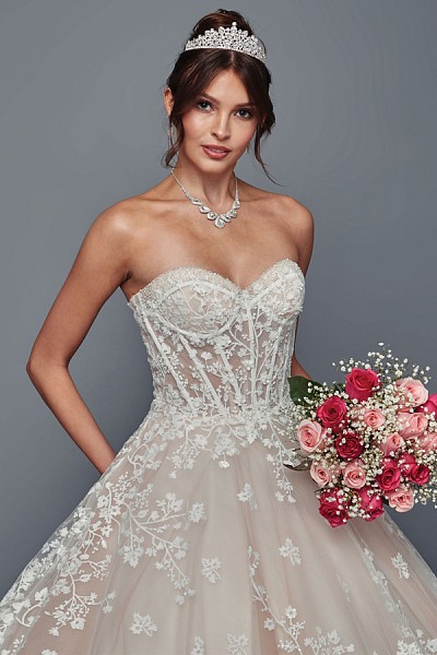 Strapless Sweetheart Neckl A Line C...